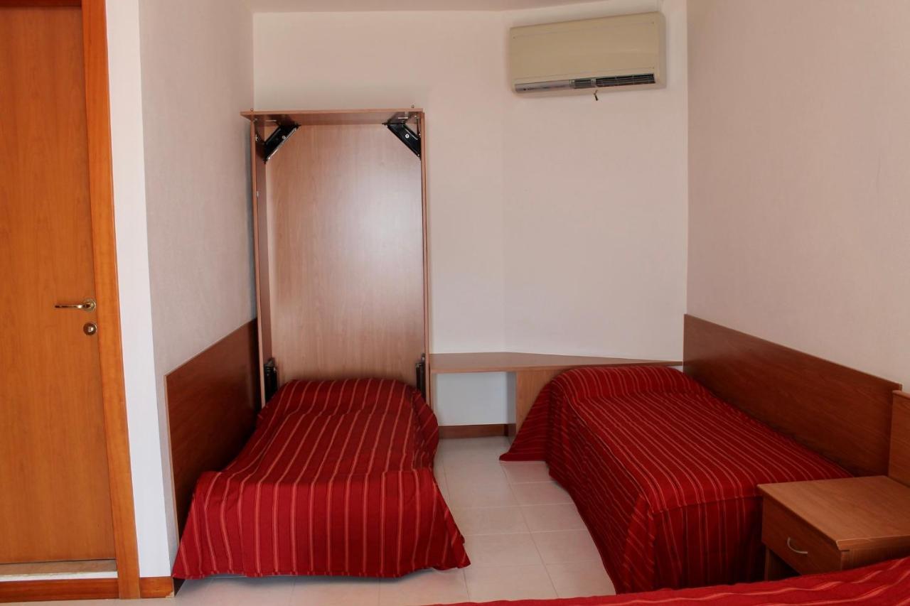 Hotel Vienna Caorle Luaran gambar