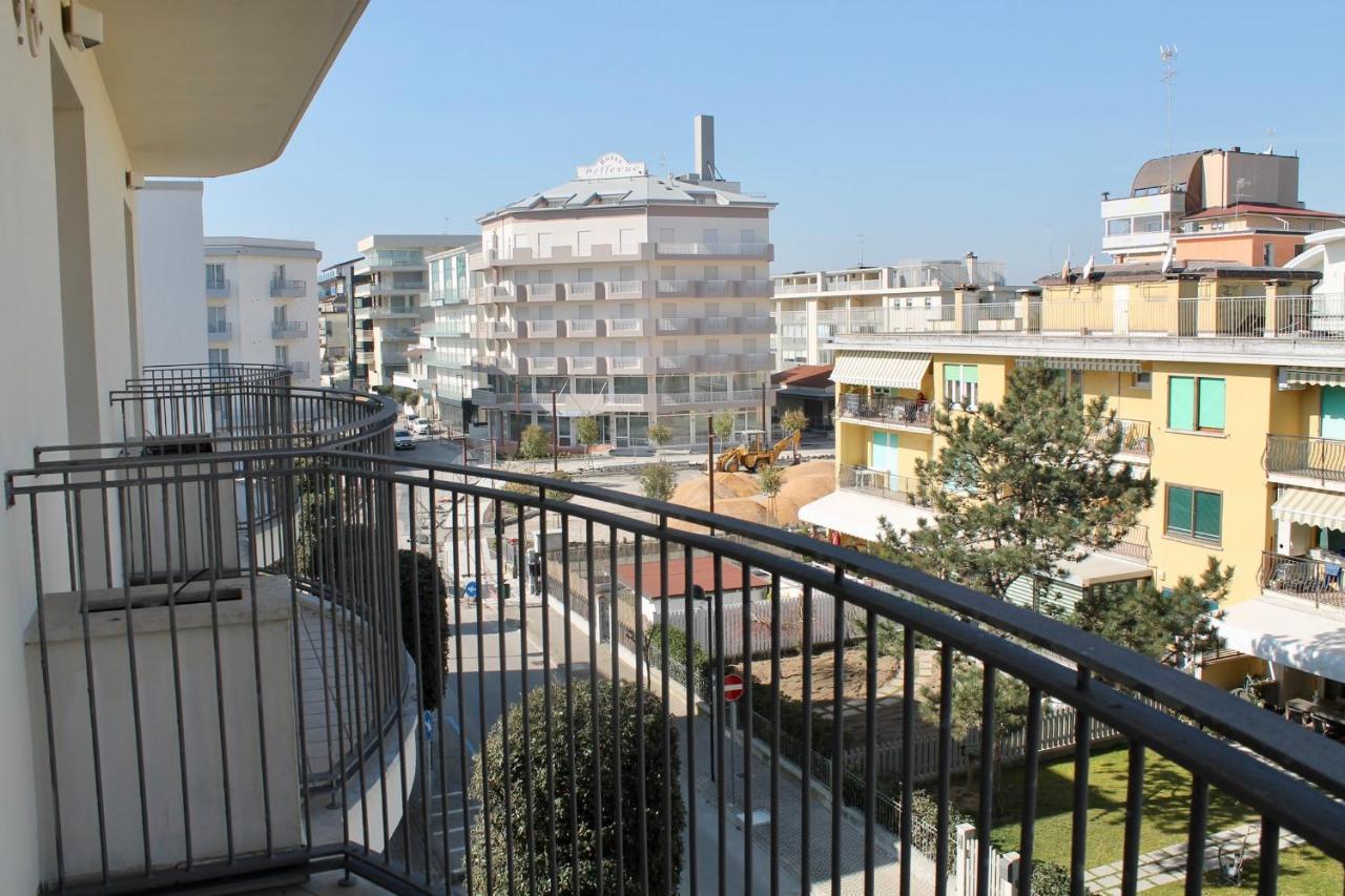 Hotel Vienna Caorle Luaran gambar