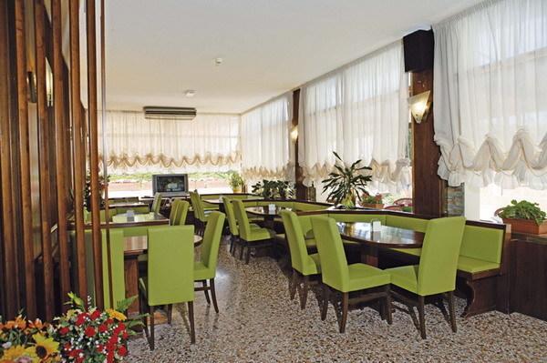 Hotel Vienna Caorle Luaran gambar