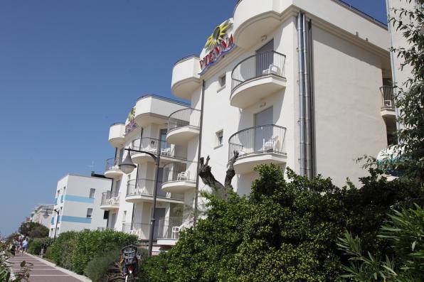 Hotel Vienna Caorle Luaran gambar